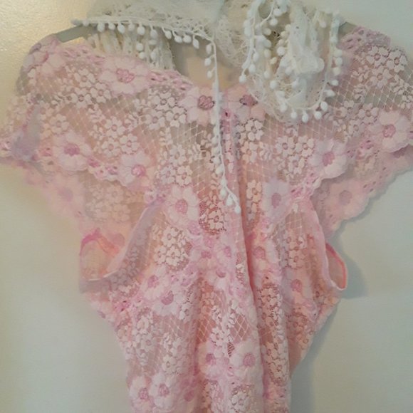 Banana Republic Pink/White Lace Blouse Sz. L - Picture 8 of 8